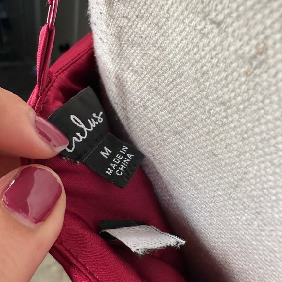 NWOT Lulu's cherry red side cut out pleated Maxi gown - Picture 10 of 12